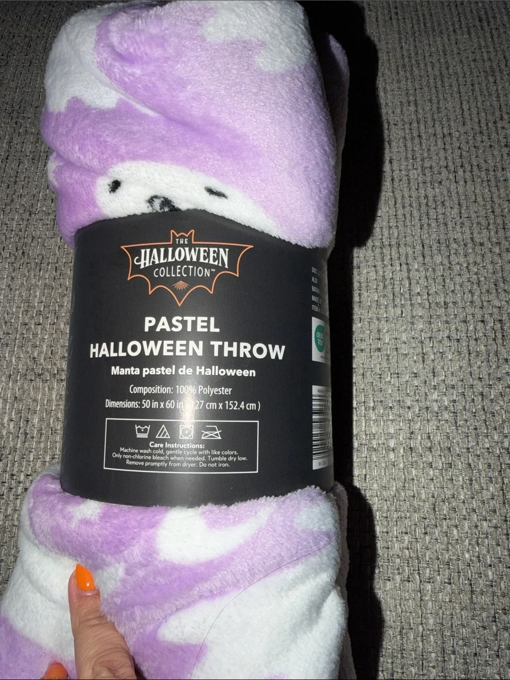 Pastel Purple halloween ghost 👻 Throw Blanket